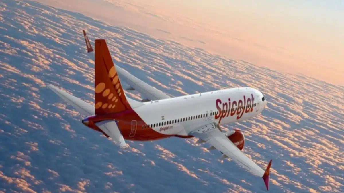 SpiceJet Receives Lifeline: BSE Approves Crucial 2,242 Crore Fundraise