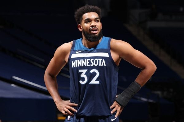 Karl Anthony Towns wins the 3 point contest