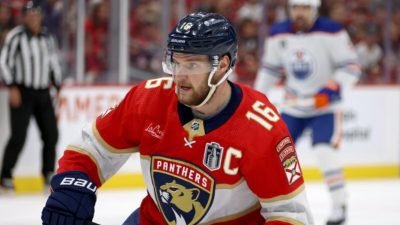 Latest news, updates on Aleksander Barkov after exiting Game 2