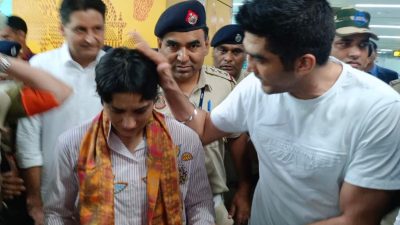 Vinesh Phogat breaks down as she touches down on Indian soil