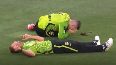 BBL Update: Nasty collision leaves Sams and Bancroft concussed but conscious and talking in hospital