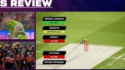 BBL: David Warner walks halfway to pavilion, DRS overturns decision in hilarious moment