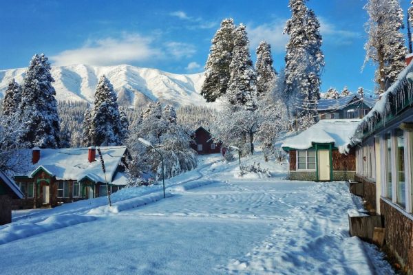 Top destinations to witness snowfall this New Year