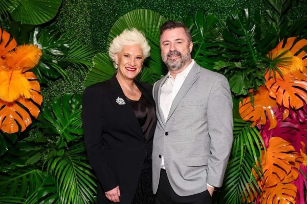 Stuart Claxton - Anne Burrell