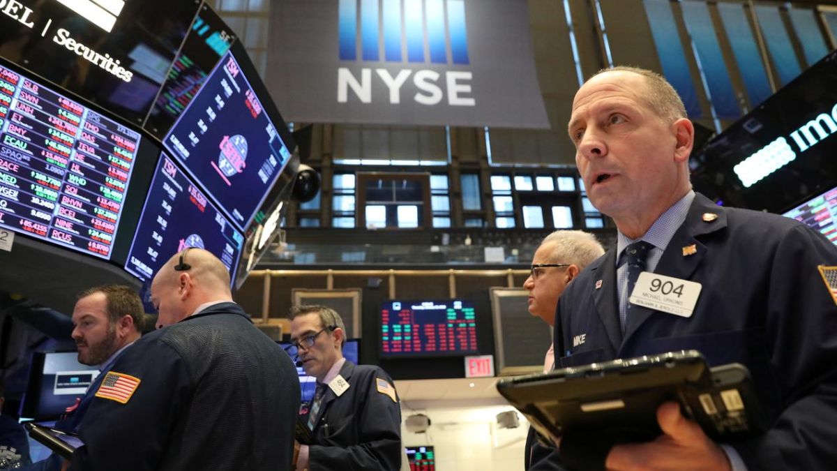 S&P 500 drops sharply after weak job report and Amazon disappointment