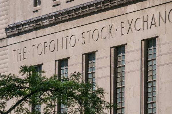 TSX: Canadian stocks hit record high as energy rallies