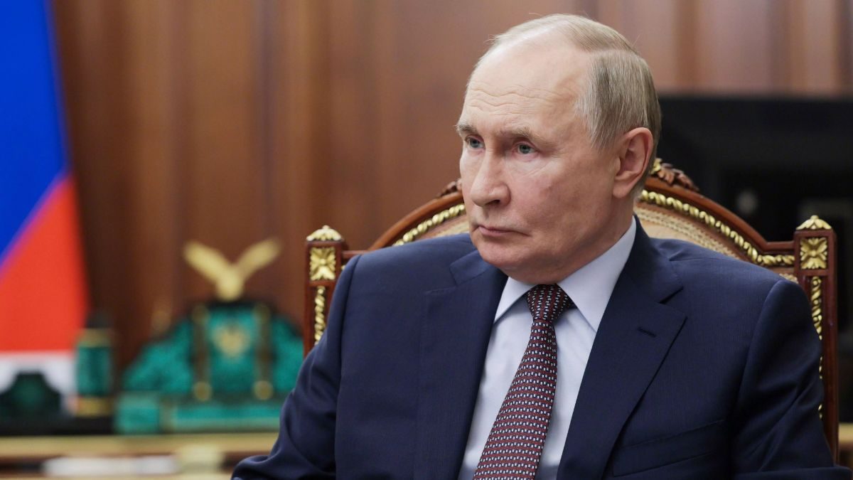 UK warns Russia its NATO incursions could trigger direct conflict