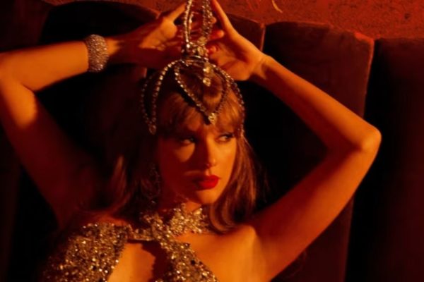Who was Elizabeth Taylor in Taylor Swift's song from 'Life Of A Showgirl'?