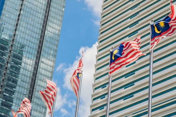 Malaysia approves its first Islamic digital bank using Stablecoins
