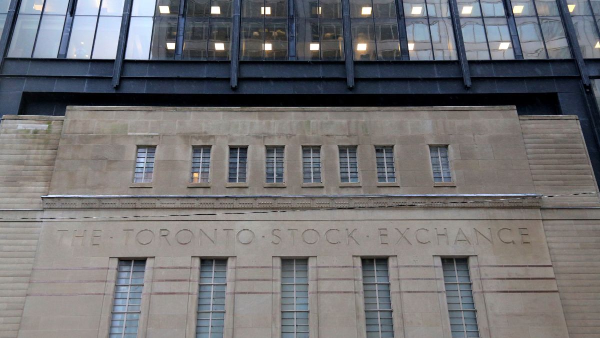 TSX: Canadian Stocks fall as U.S. banking worries spread