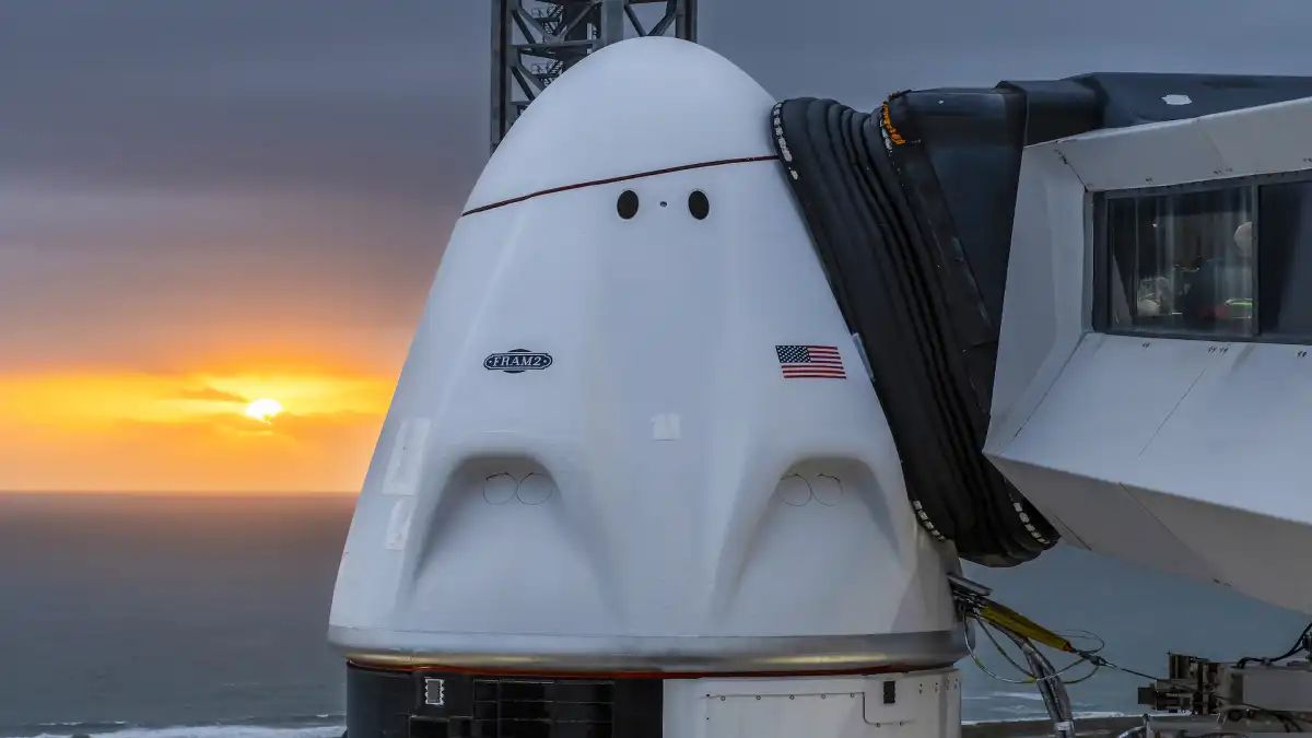 SpaceX moves $268.5 million in Bitcoin