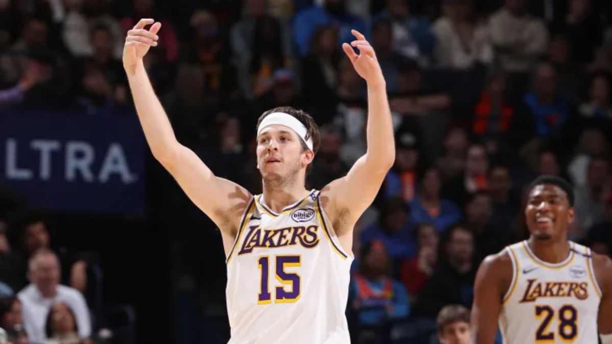 Austin Reaves saves the day for the Lakers