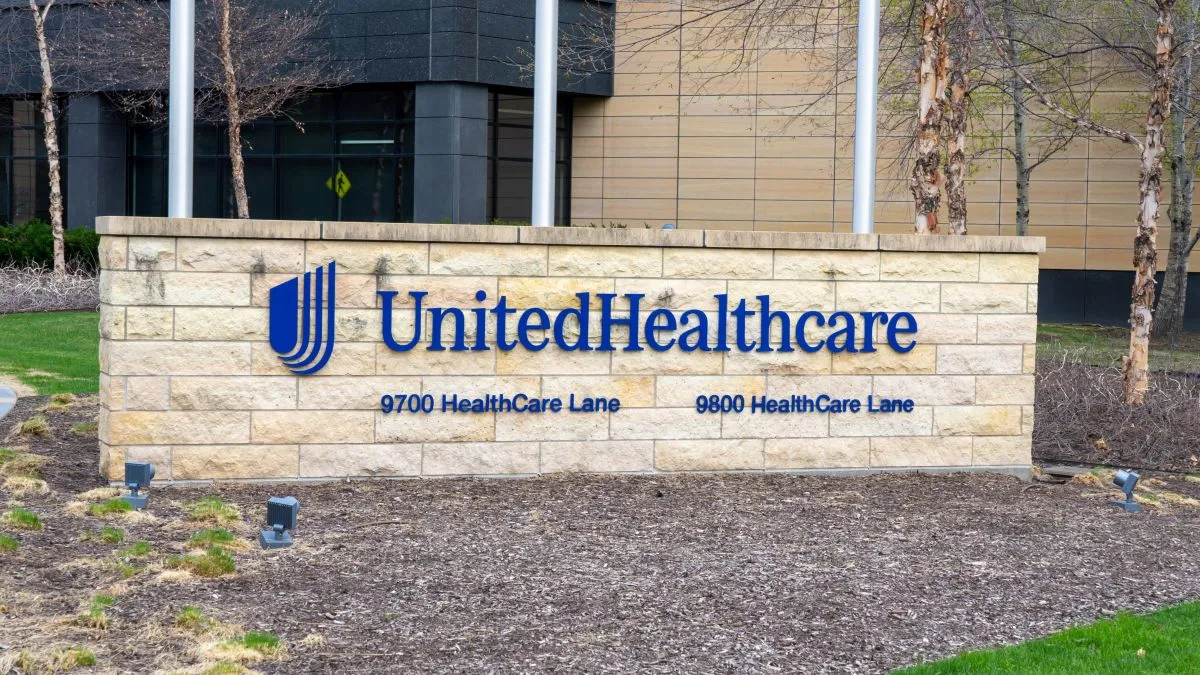UnitedHealth tries to make a comeback, but people are furious