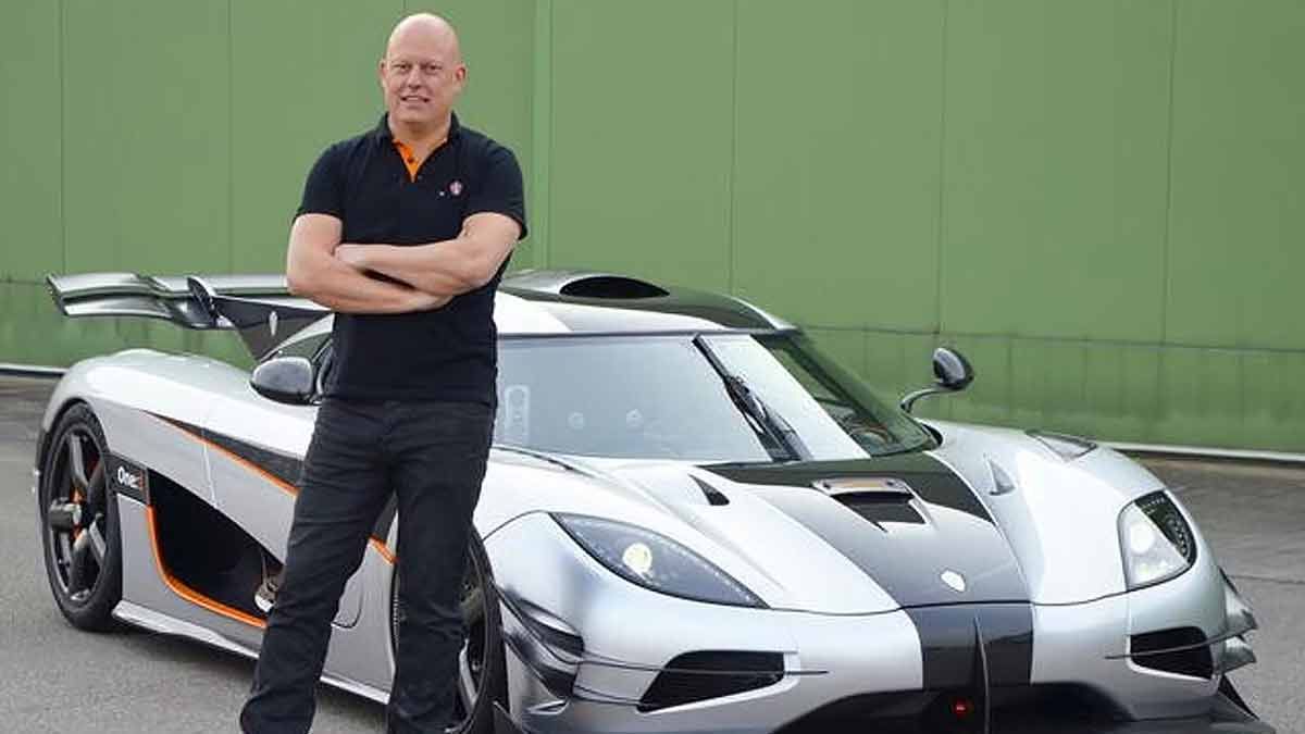 A billionaire car collector just picked a fight with Koenigsegg