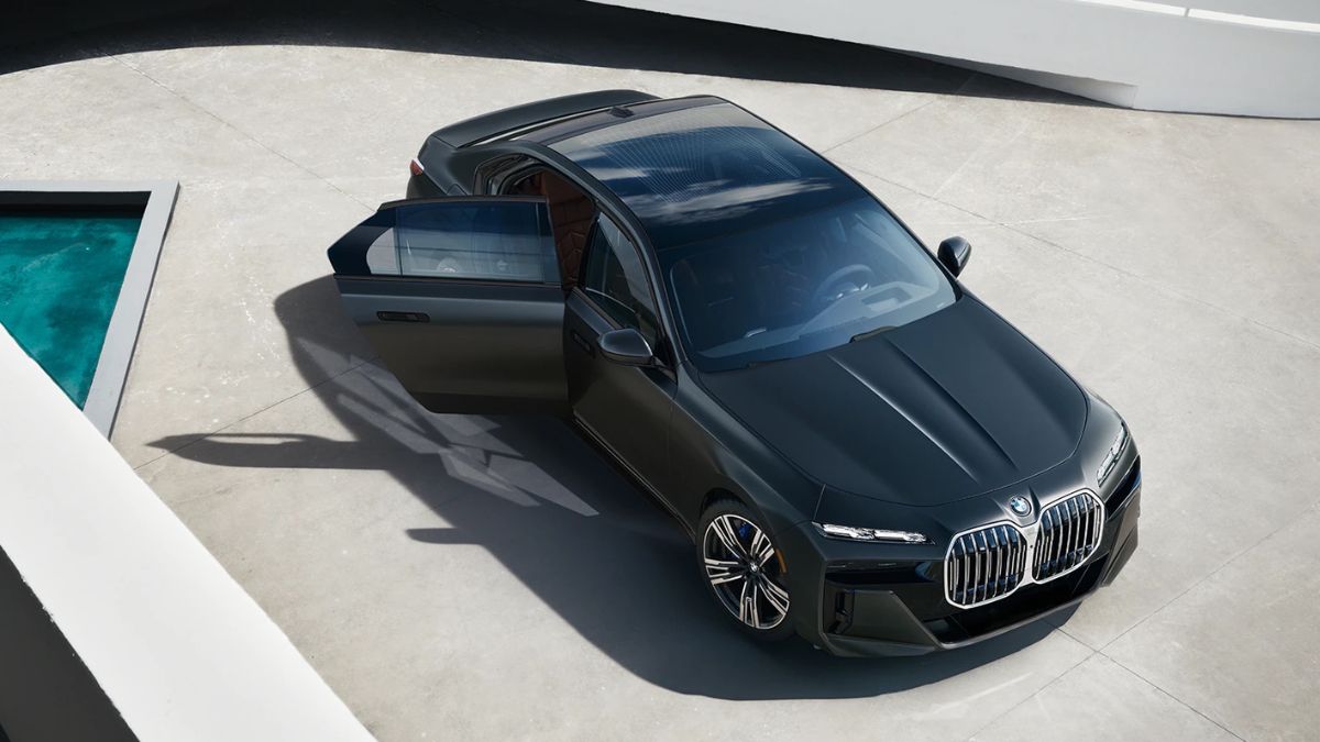 BMW loses long fight over soft-close door injury