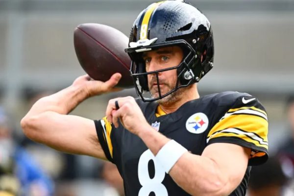 Aaron Rodgers gets good news, but his week twelve status is still uncertain