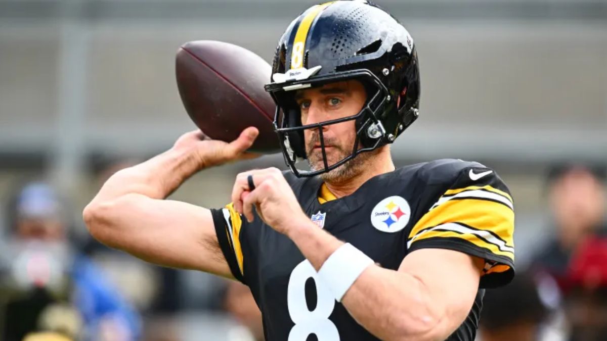 Aaron Rodgers gets good news, but his week twelve status is still uncertain