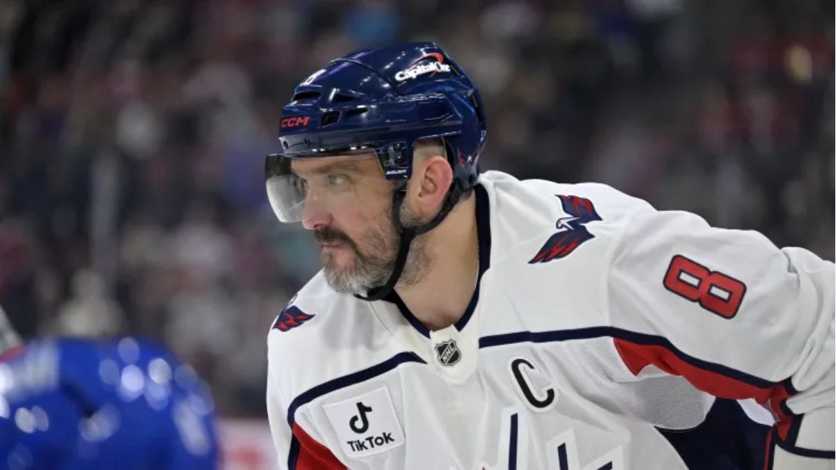 Alex Ovechkin just keeps scoring like time doesn’t apply to him