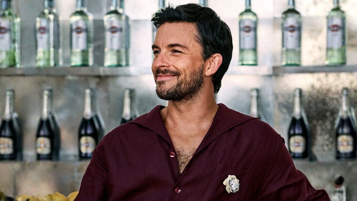 Jonathan Bailey Named Sexiest Man Alive in 2025