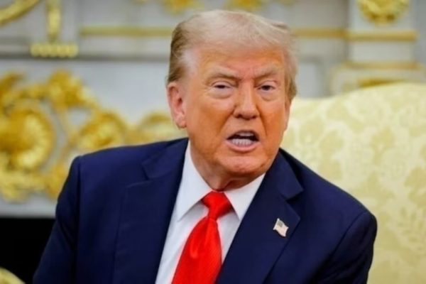 Trump shuts down all air travel over Venezuela