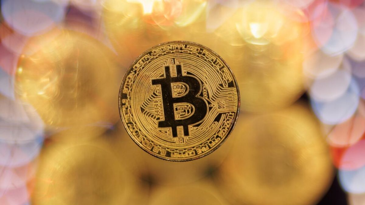 Bitcoin price today: Bitcoin holds steady as traders wait for clearer signals