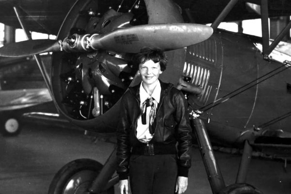 New Amelia Earhart records made public after decades