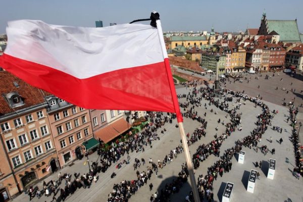 Poland signs 500 million dollar deal for new U.S. missiles