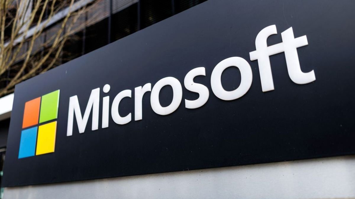 Why is the Microsoft stock falling?