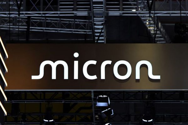 Micron stock jumps as AI demand pushes profits to record levels