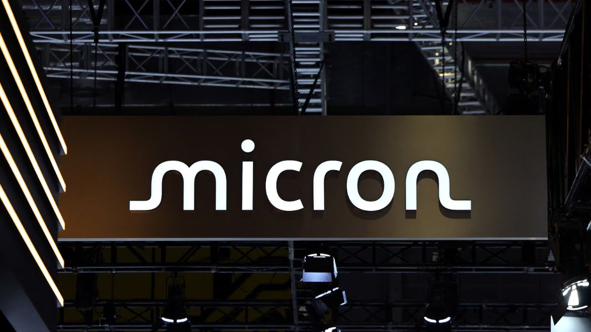 Micron stock jumps as AI demand pushes profits to record levels
