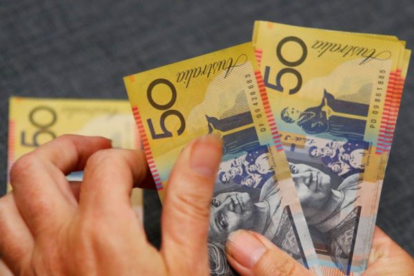 Asian currencies stay quiet as markets wait for Fed clues