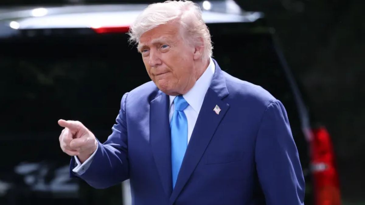 President Trump urges teams To hire former Ravens coach