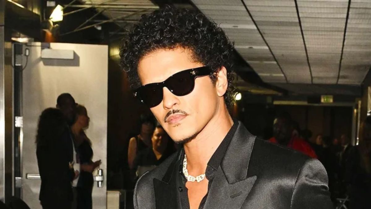 Fans say Bruno Mars’ comeback sounds too familiar