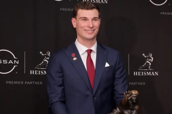 Fernando Mendoza’s Indiana bet nears historic payoff