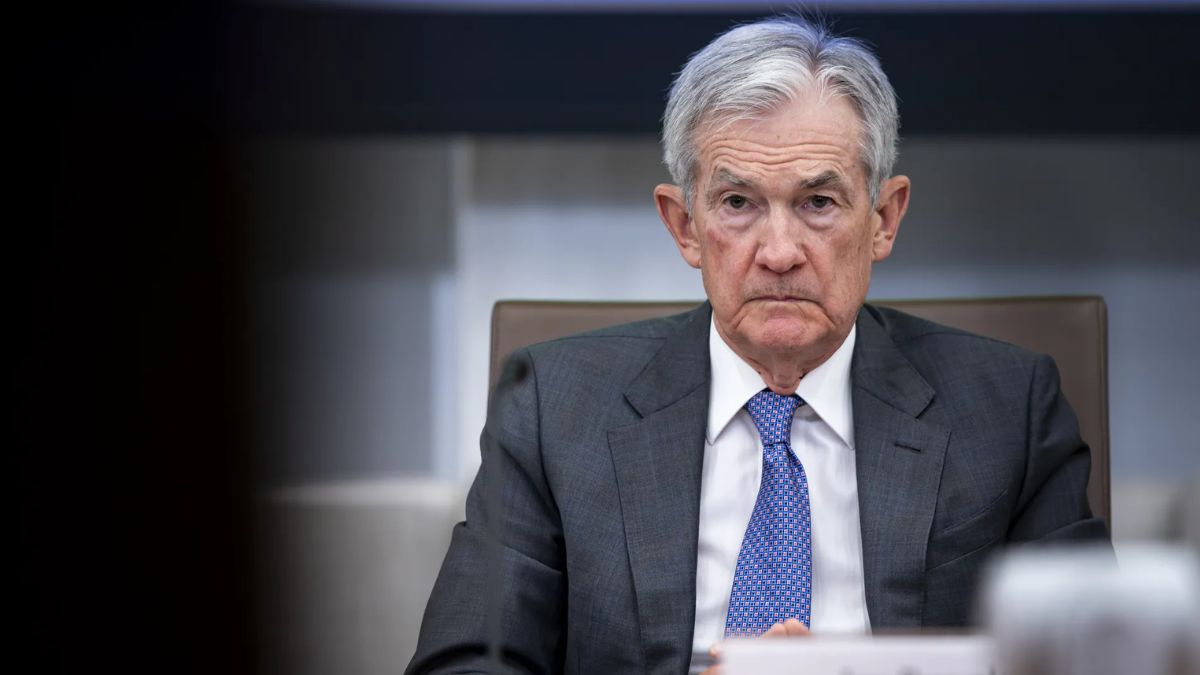 World’s central banks back Jerome Powell