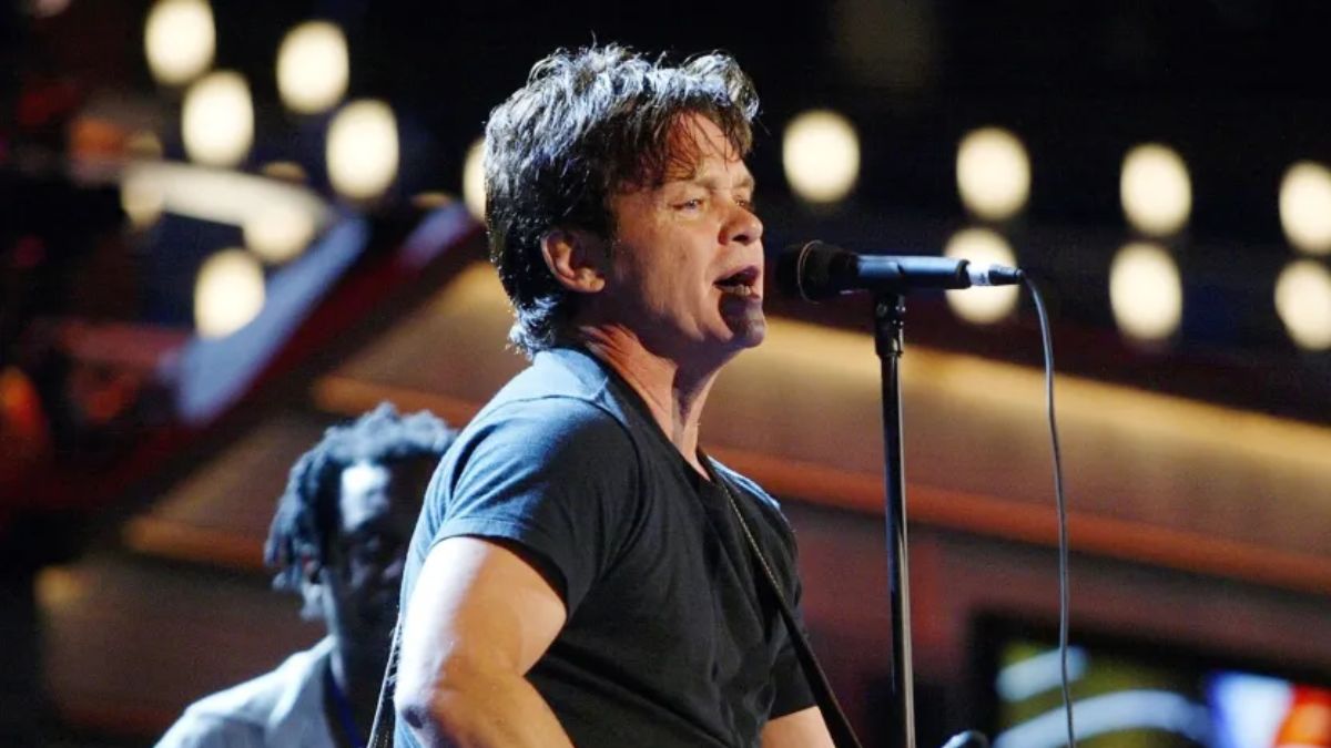 John Mellencamp heads back to the big stage for a massive 2026 hits tour