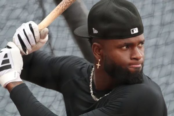 Mets land Luis Robert Jr. in blockbuster trade with White Sox