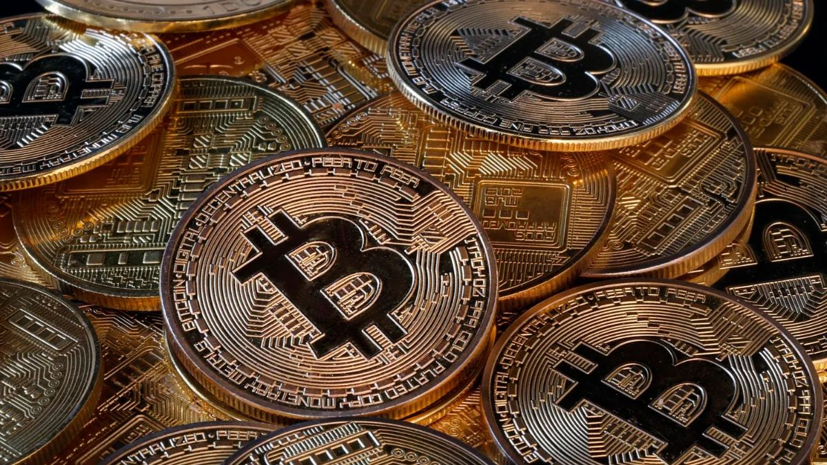 Strive boosts Bitcoin holdings past 13,000 BTC despite market slump