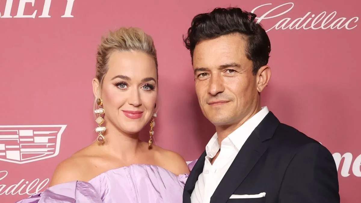 Katy Perry (L). Orlando Bloom (R)