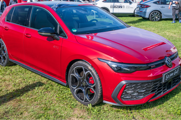 TikTok mechanic sparks debate over sellers’ responsibility in used car sales