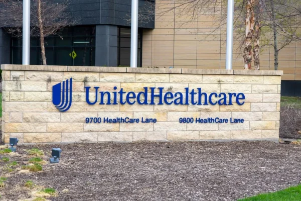UnitedHealth tries to make a comeback, but people are furious