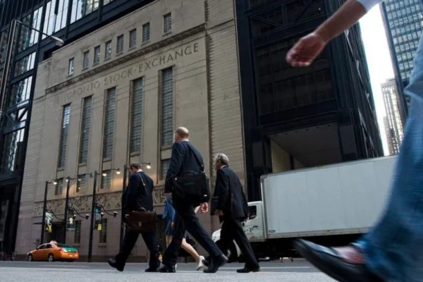 TSX: Canada’s stock market inches up as metal and mining stocks shine