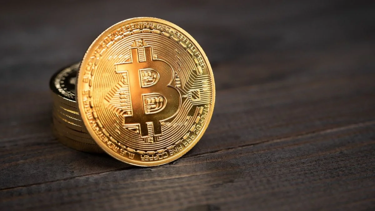 Is Bitcoin’s slide about to break below $80,000?