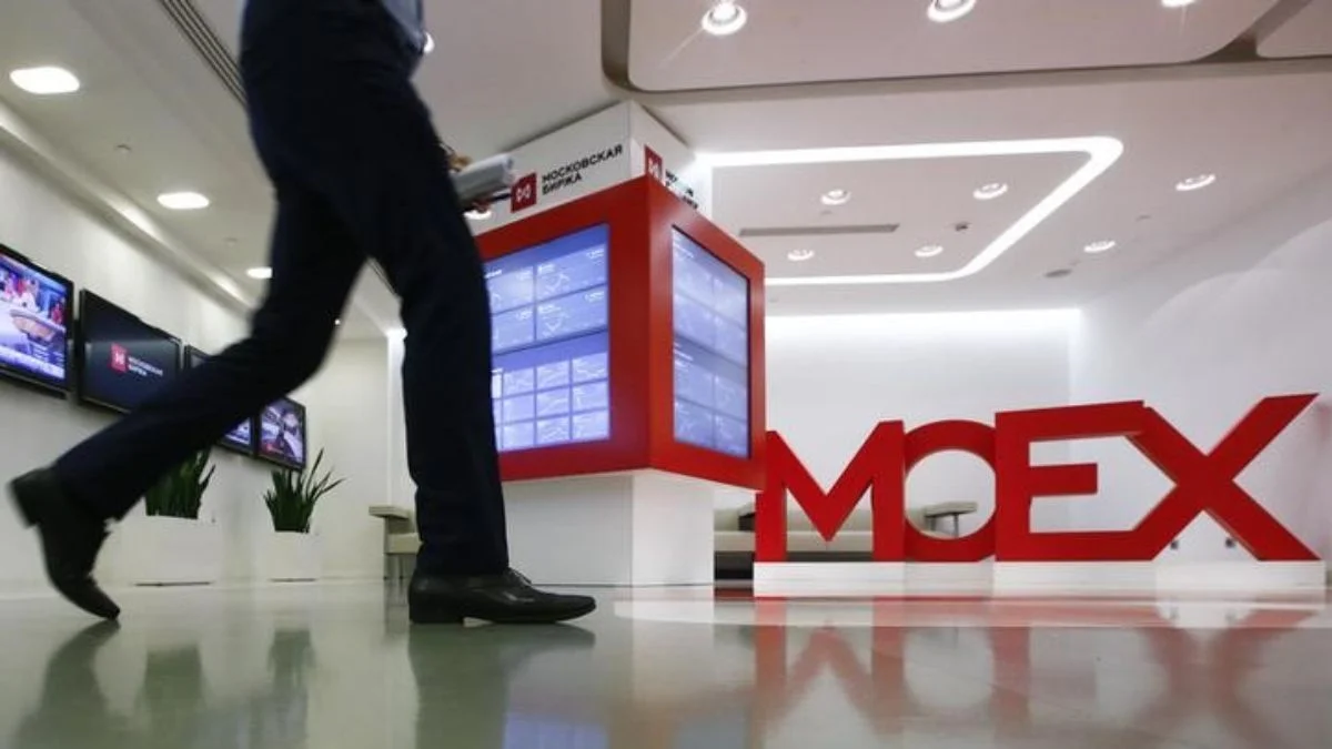 Russian stocks rise as oil, gas, and metals sectors lead