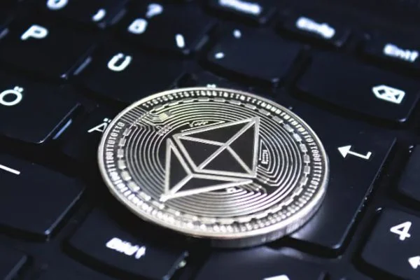 XRP returns to center stage as ETF volume rises, but is it still the best banking bet for 2026?