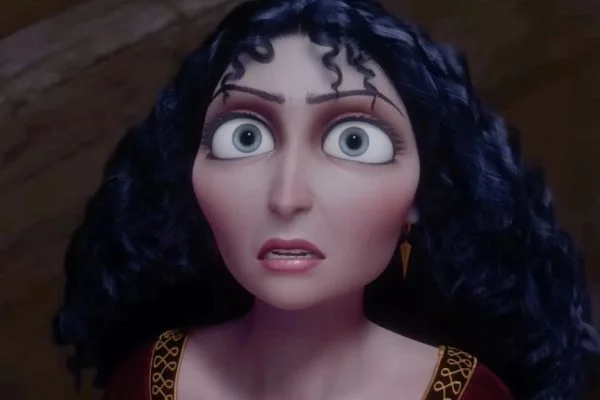 Kathryn Hahn in talks for Tangled villain role