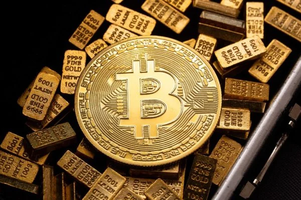 Bitcoin price today: BTC slips as Fed tensions and geopolitics weigh on risk appetite