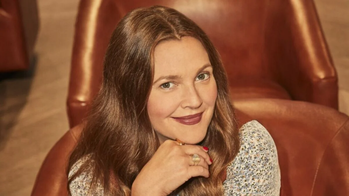 Drew Barrymore keeps it real with a surprise hot flash on live TV