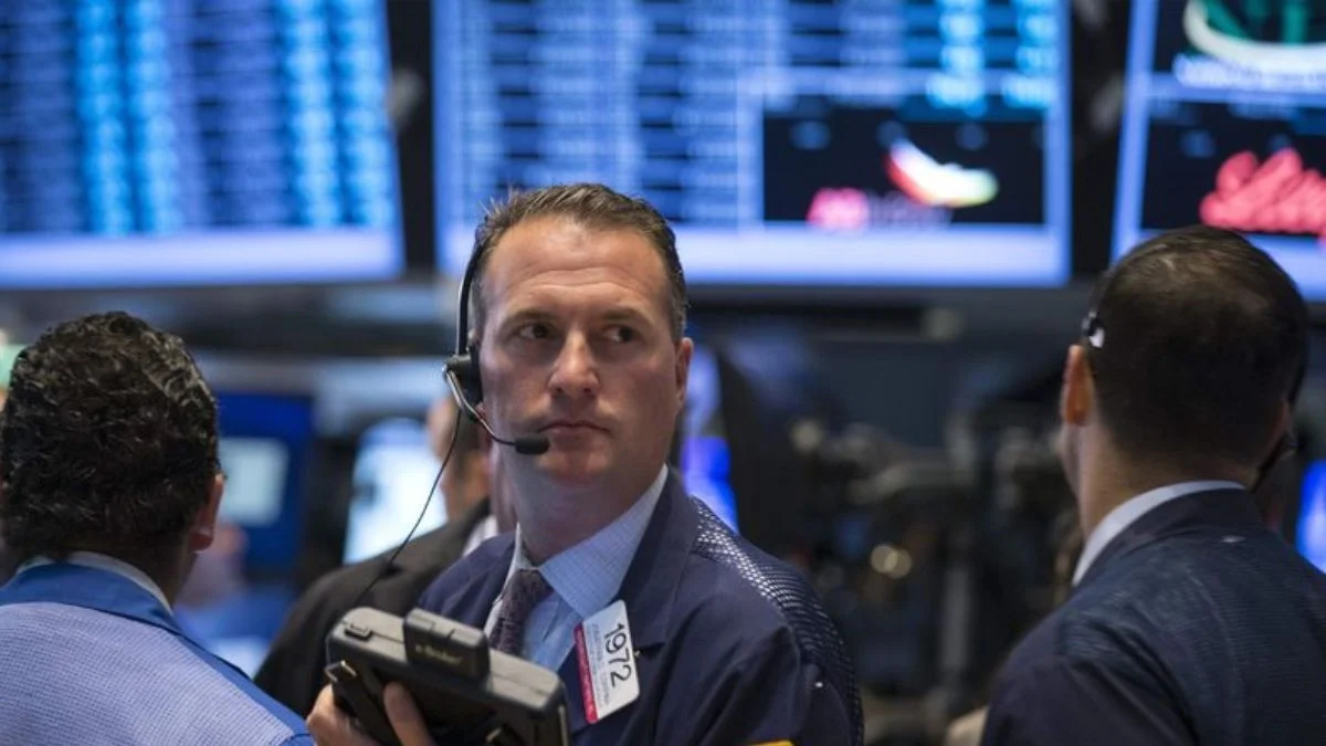 Wall Street climbs as economic data reassures investors and Greenland tensions ease
