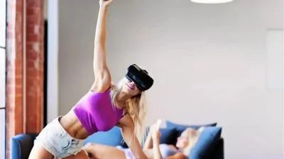 VR Fitness and Social Interaction: Work Out With Friends Virtually